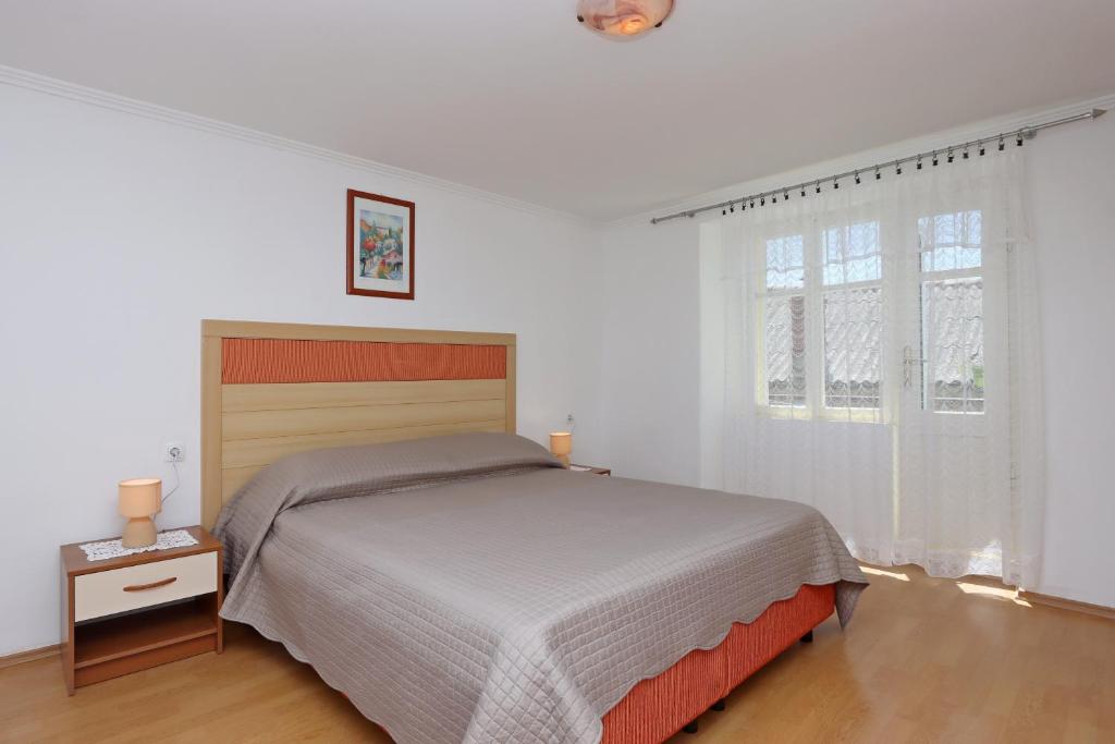 Apartments by the sea Supetarska Draga - Donja, Rab - 15997 photo 4