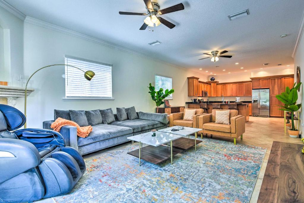 Sunny Sarasota Abode with Yard about 1 Mi to Dtwn! photo 2