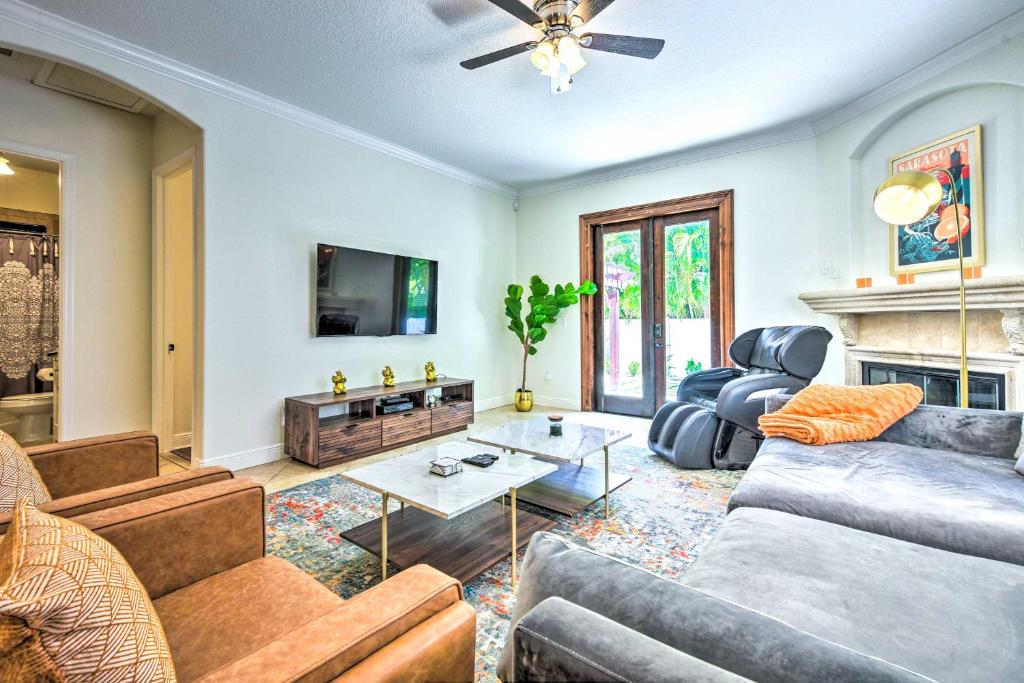 Sunny Sarasota Abode with Yard about 1 Mi to Dtwn! photo 4