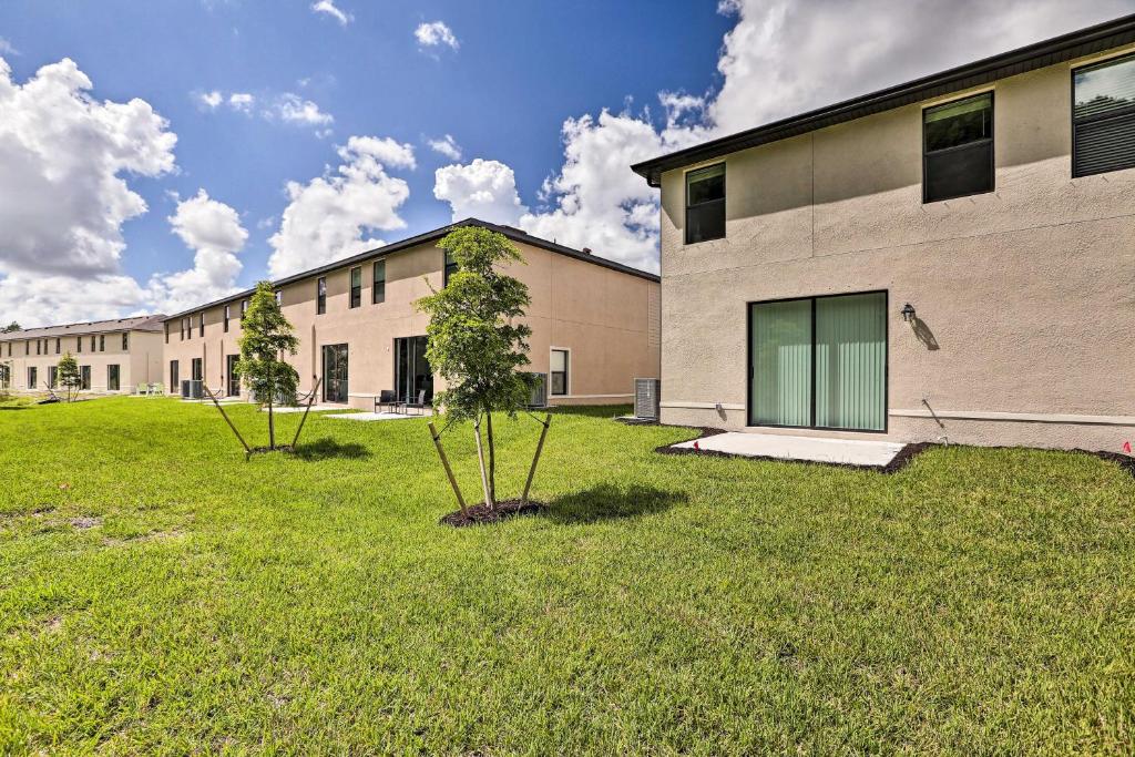 Brand New Fort Myers Townhome Community Pool photo 1