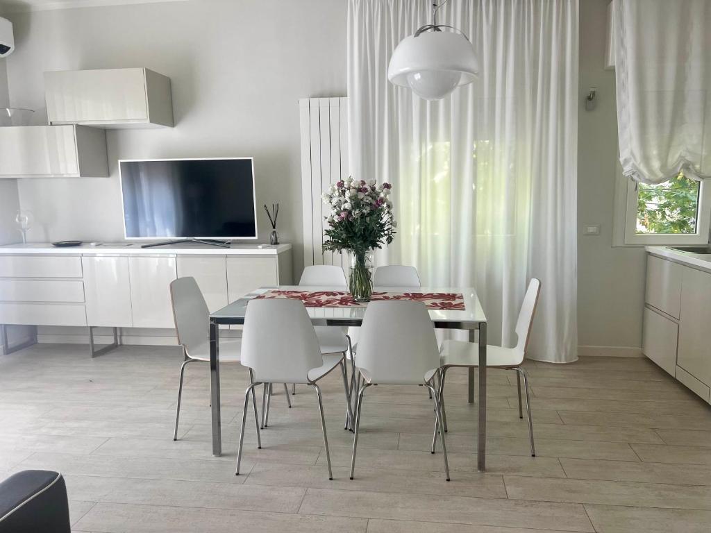 Stunning Apartment 300mt from the beach photo 1