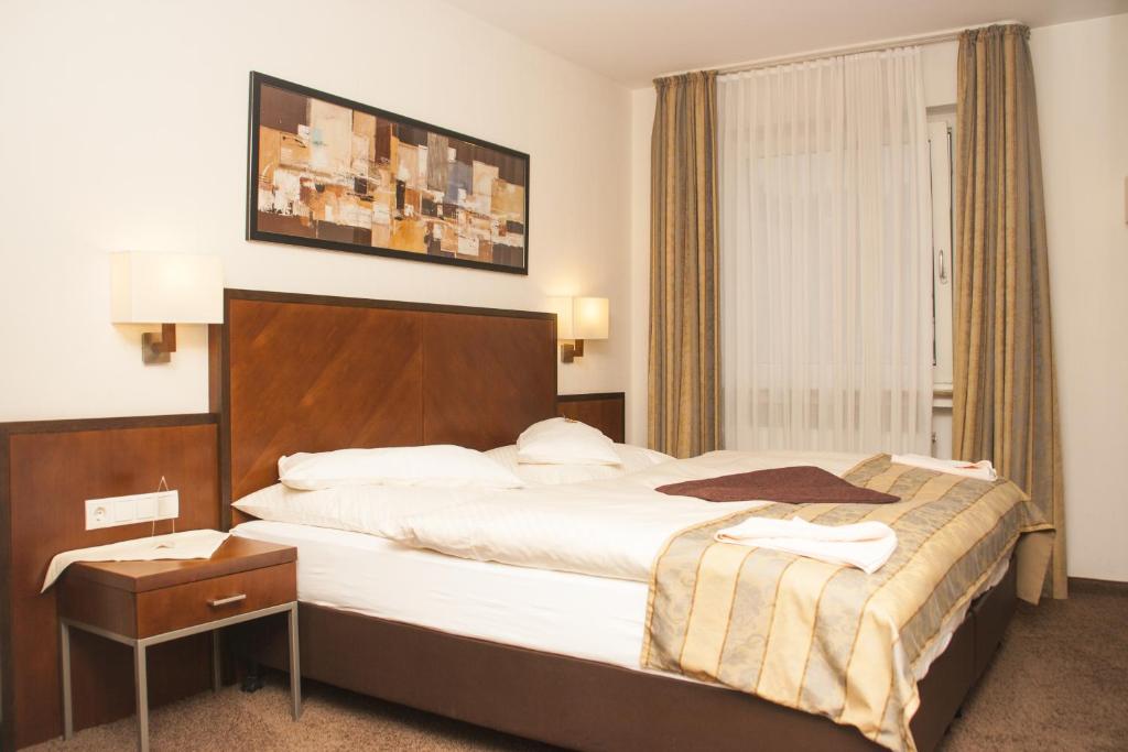 Двухместный (Улучшенный двухместный номер с 1 кроватью), Hotel zum Adler - Superior