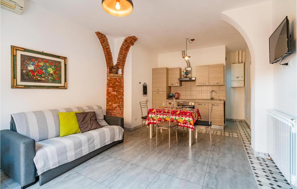 Stunning Apartment In La Spezia With 1 Bedrooms And Wifi photo 1