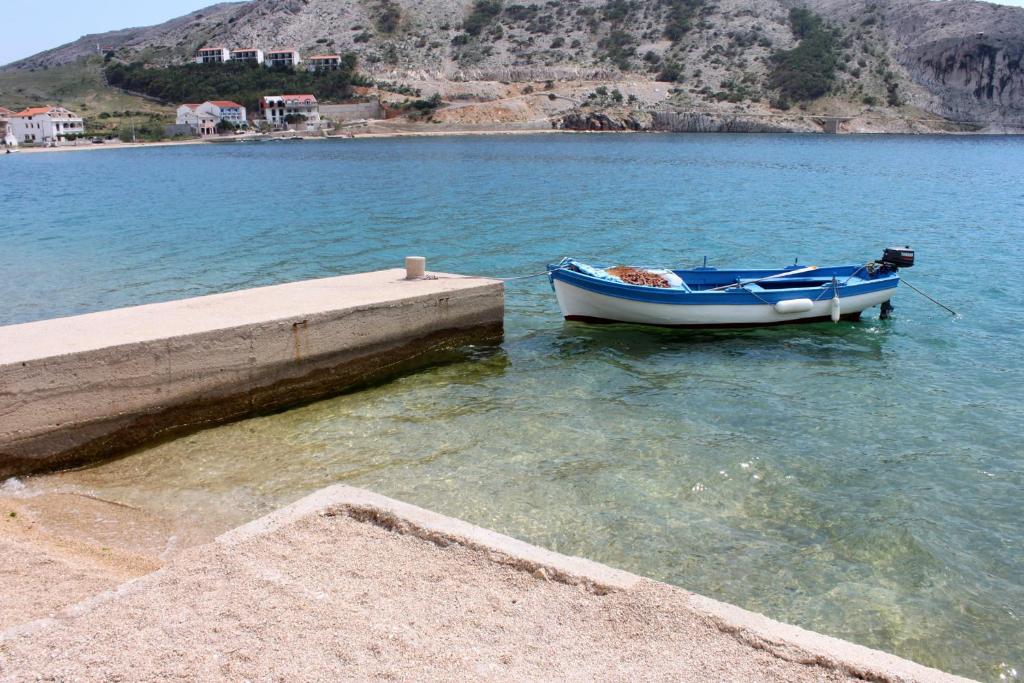 Apartments by the sea Metajna, Pag - 6395 photo 2