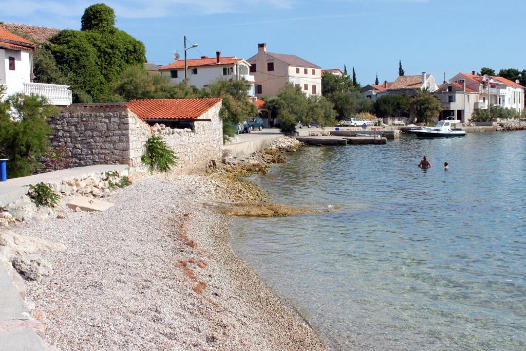 Apartments by the sea Preko, Ugljan - 8472 photo 1