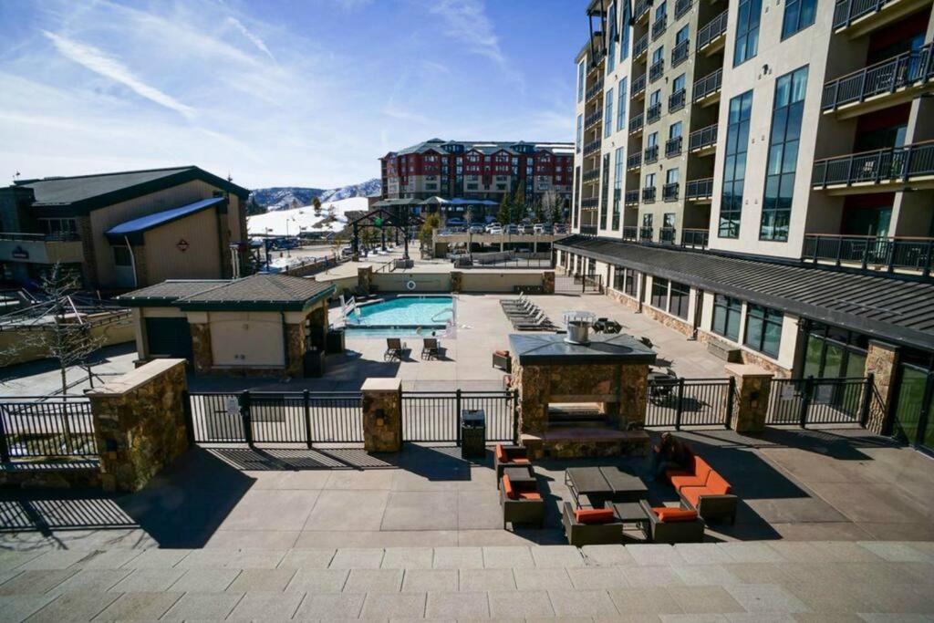 Penthouse Ski-In Ski-Out Above Sheraton 1bd 1.5ba photo 2