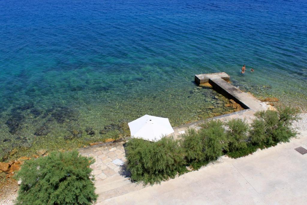 Apartments by the sea Preko, Ugljan - 14917 photo 3