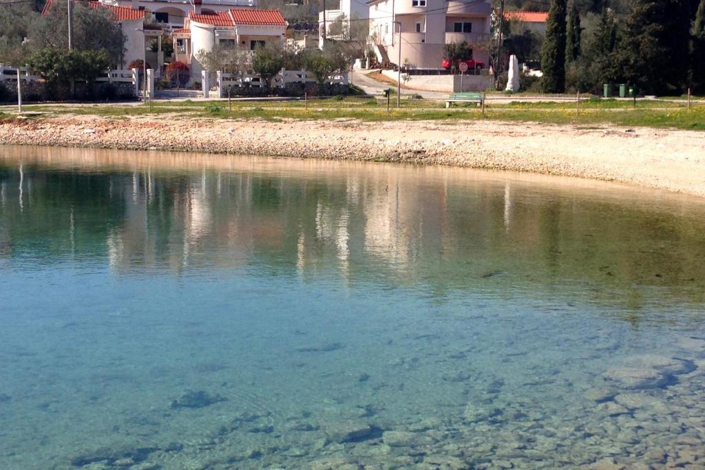 Apartments by the sea Cove Mala Lamjana, Ugljan - 827 photo 3