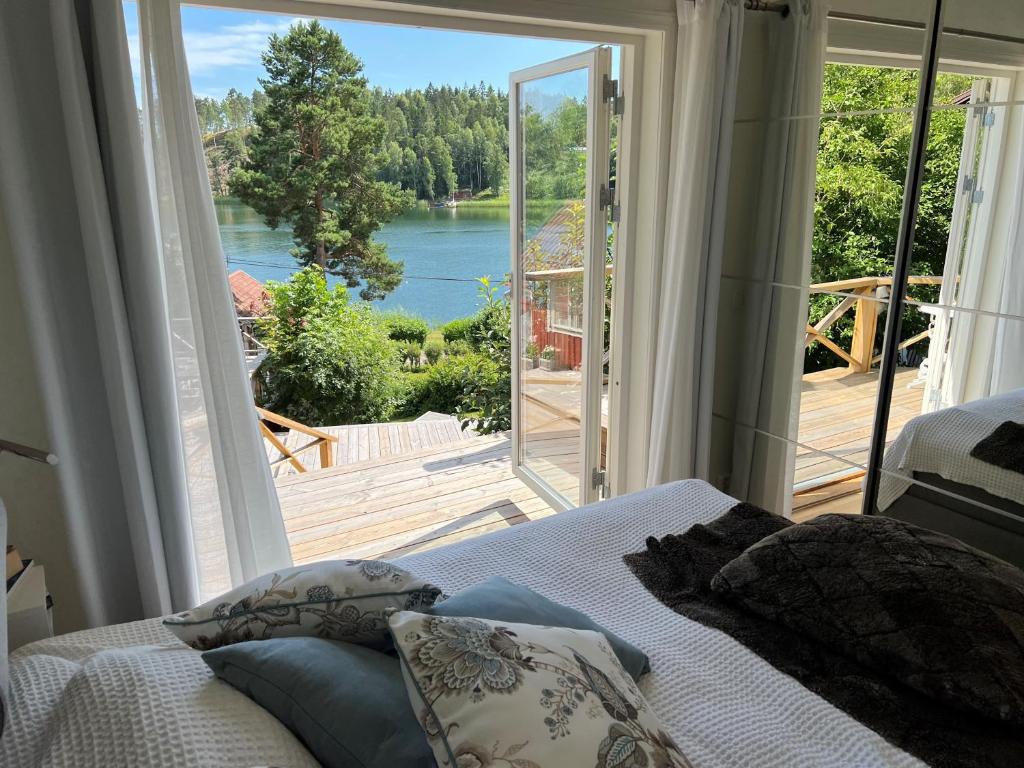Exclusive guesthouse with stunning Seaview! photo 3