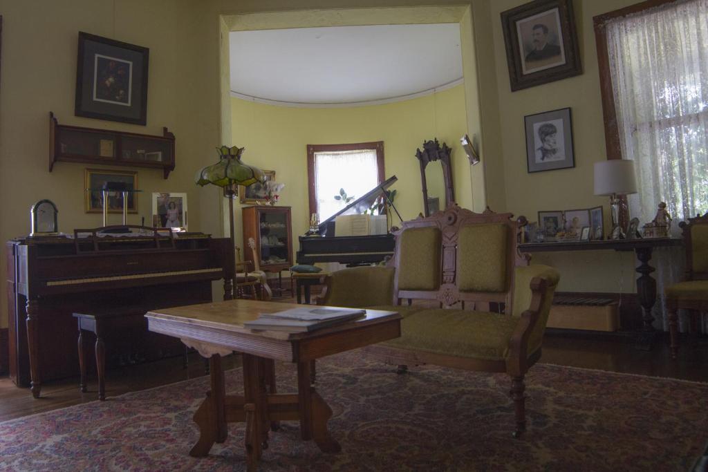 Lehmann House Bed & Breakfast image