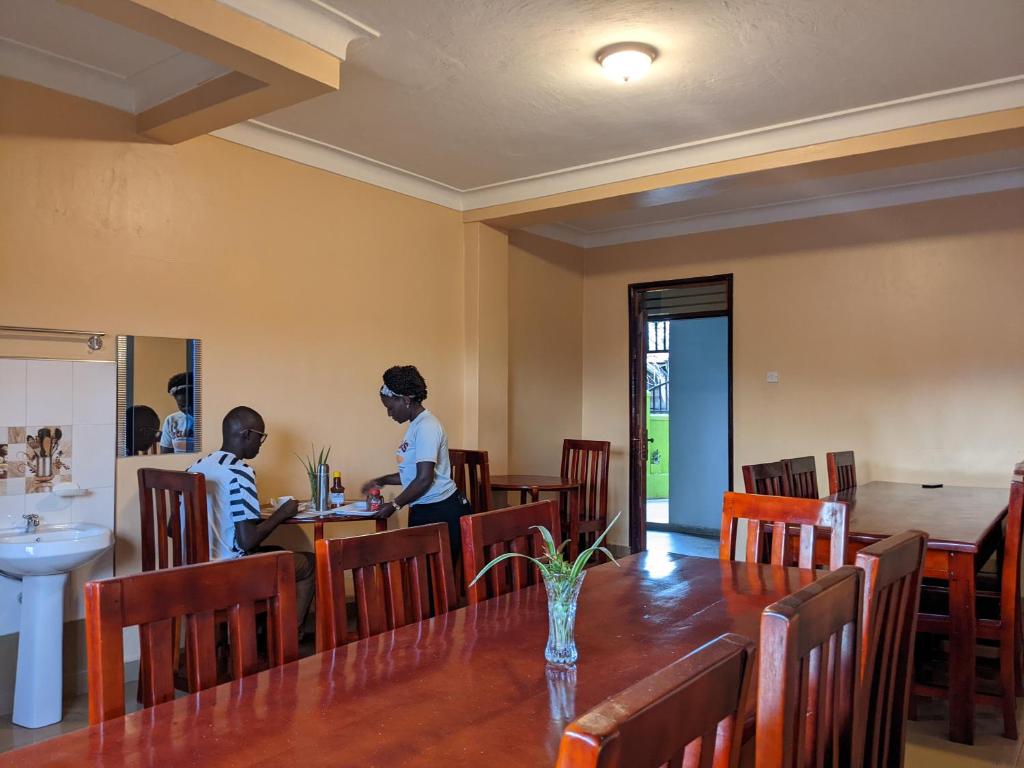 Kasenene Legacy Hotel photo 4