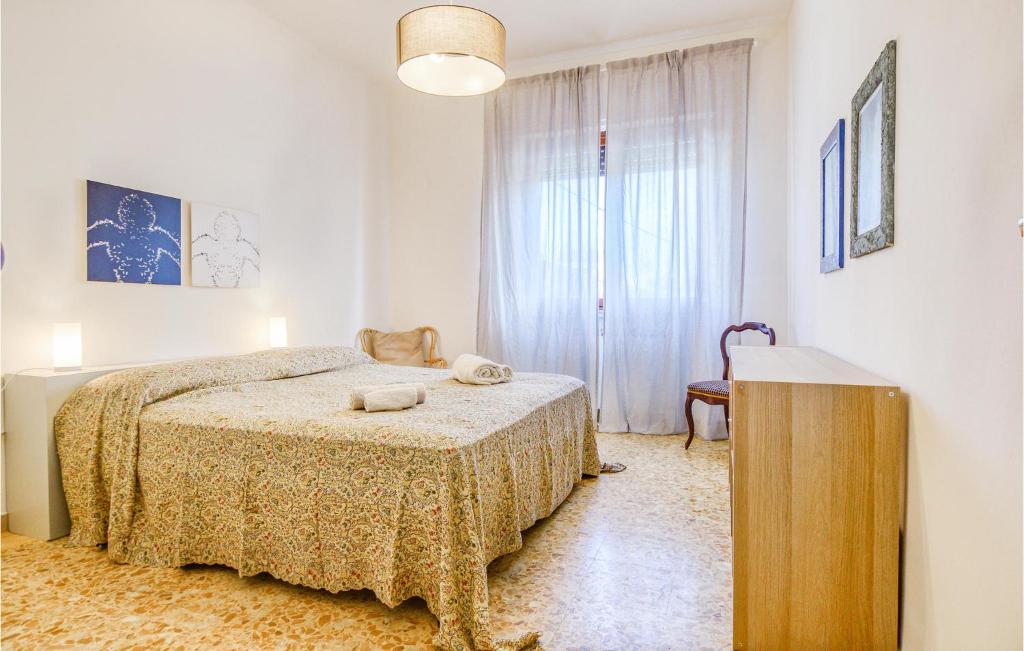 Beautiful Apartment In Viareggio With 2 Bedrooms And Wifi photo 2