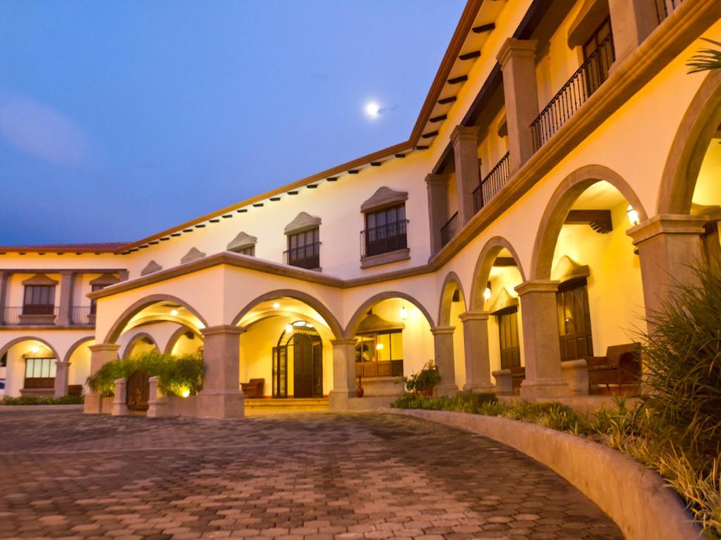 Hotel Los Portales photo 1