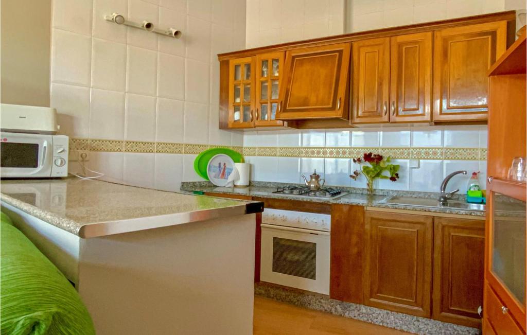 Stunning Apartment In Cabo De Palos With 4 Bedrooms, Wifi And Outdoor Swimming Pool photo 3