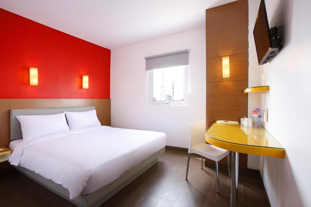 Двухместный (Элегантный номер с кроватью размера «queen-size»), Amaris Hotel La Codefin Kemang