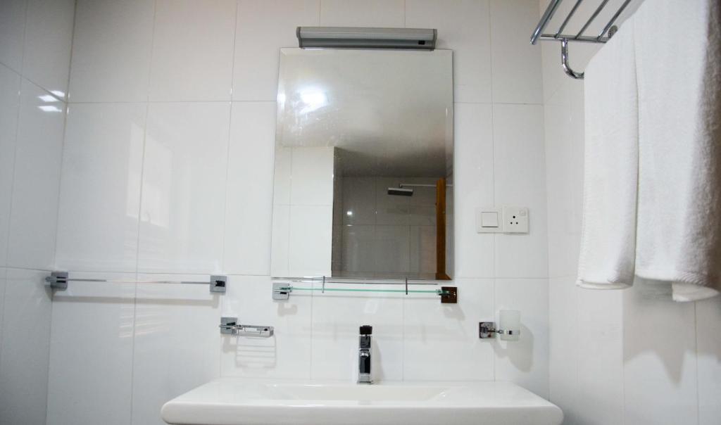 Двухместный (Номер Твин Делюкс с видом на город), Hotel Sealine