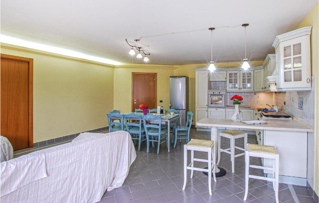 Amazing Home In Civitanova Marche With Internet And 3 Bedrooms photo 2
