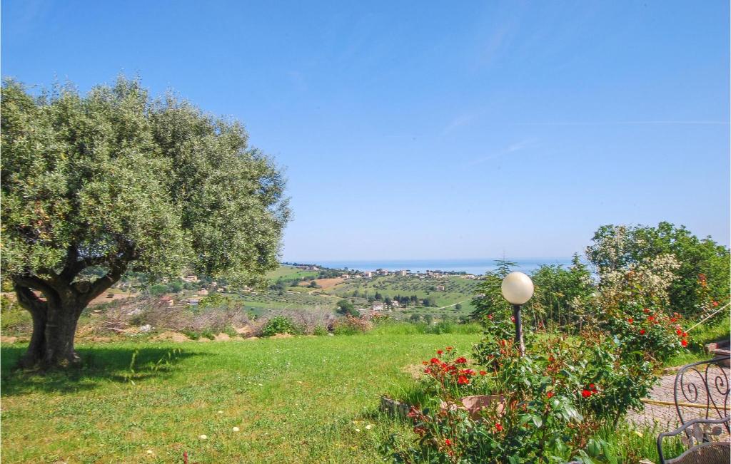 Amazing Home In Civitanova Marche With Internet And 3 Bedrooms photo 3