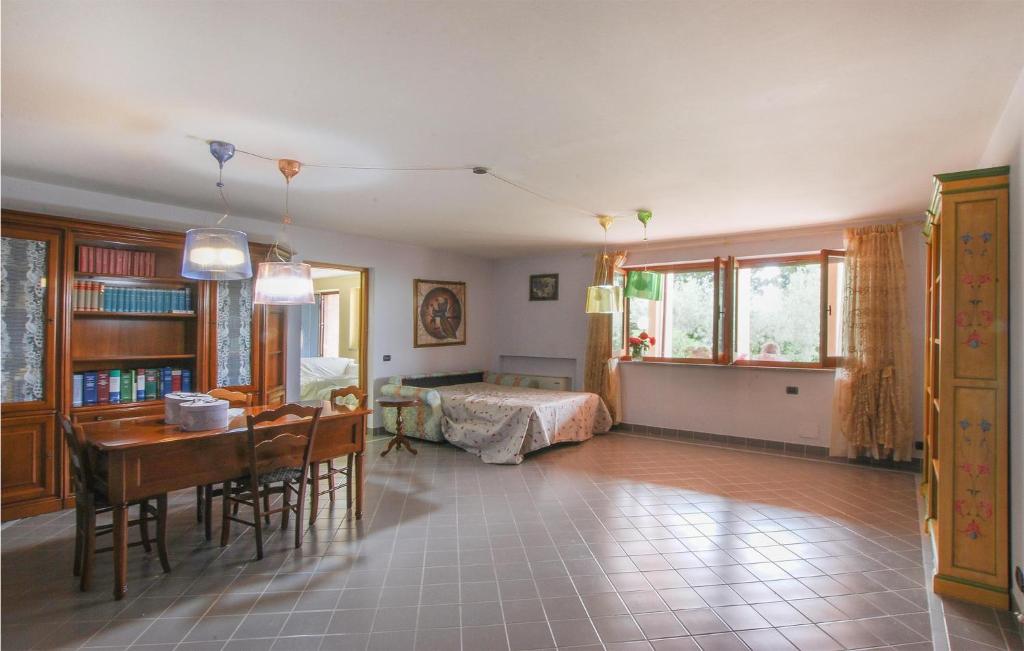 Amazing Home In Civitanova Marche With Internet And 3 Bedrooms photo 4