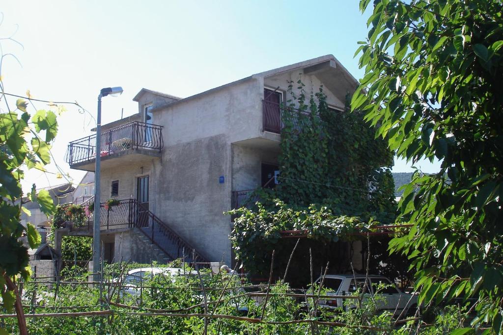 Apartments by the sea Grebastica, Sibenik - 4881 photo 1
