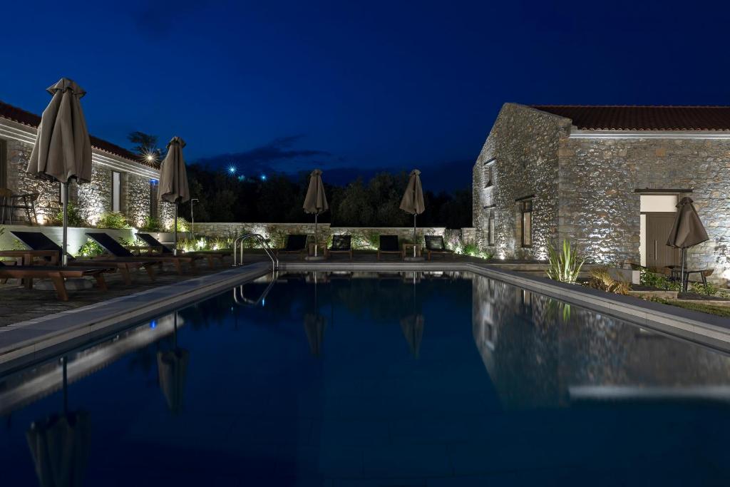 Lichnos Luxury Suites photo 4