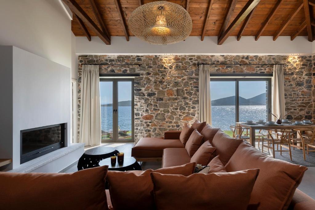 Lichnos Luxury Suites photo 1