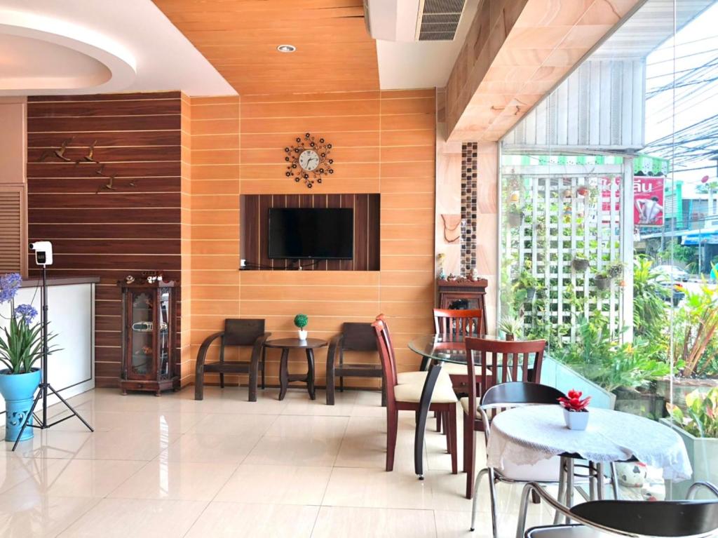 Visanuinn Hotel photo 4