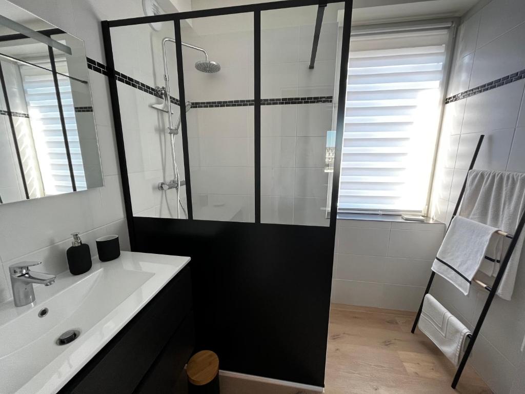 Lostendro, appartements vue port photo 1