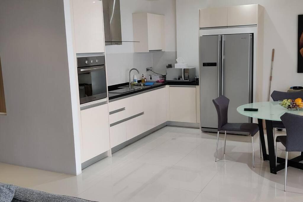 Sunset Plaza 2 bedrooms oceanview photo 2