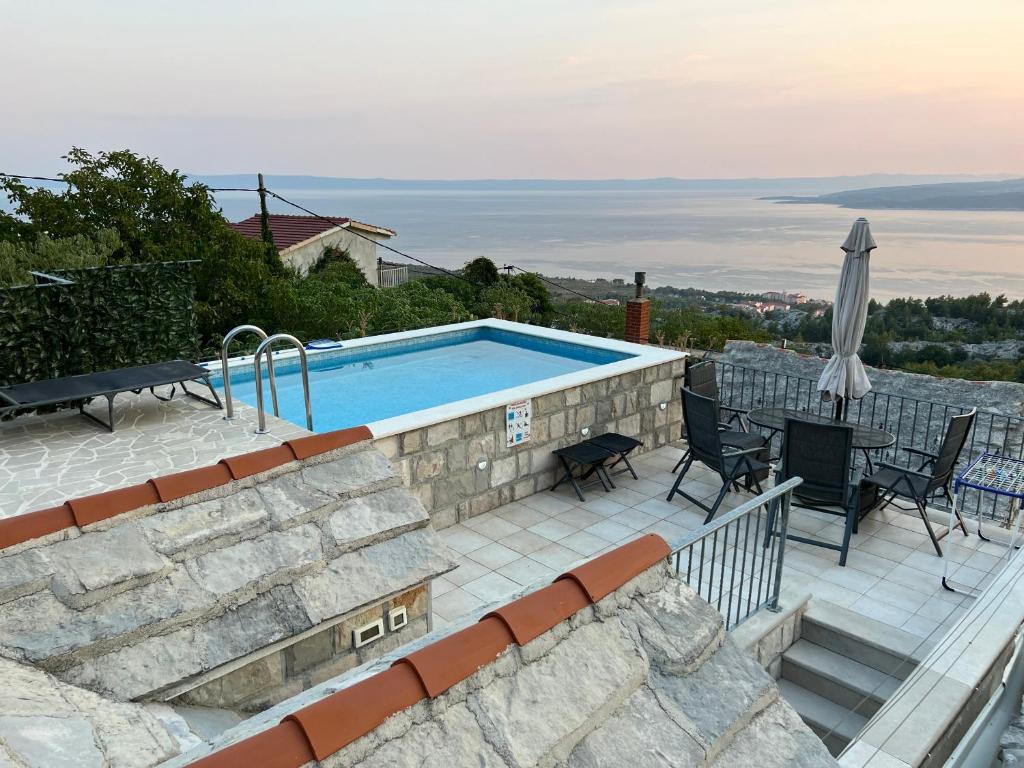 Villa Kristina - Ferienhaus Baška Voda - Topići, Private Outdoor Swimmingpool, WiFi photo 1