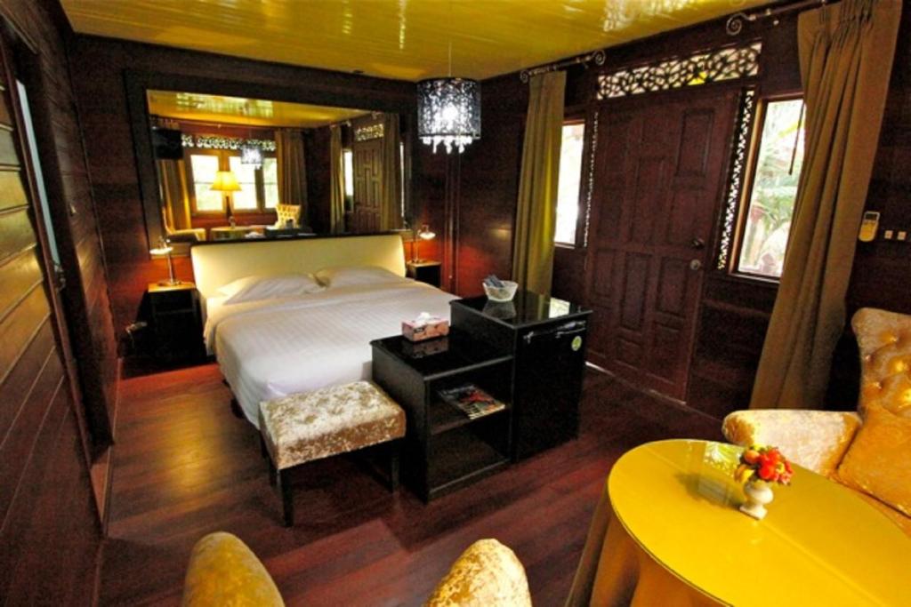 Номер (Бунгало с внутренним двориком), Momento Resort