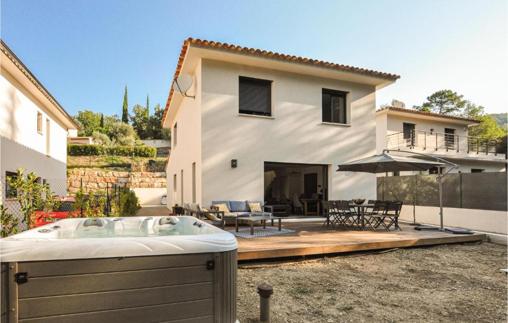 Amazing Home In Montauroux With Wifi And 3 Bedrooms