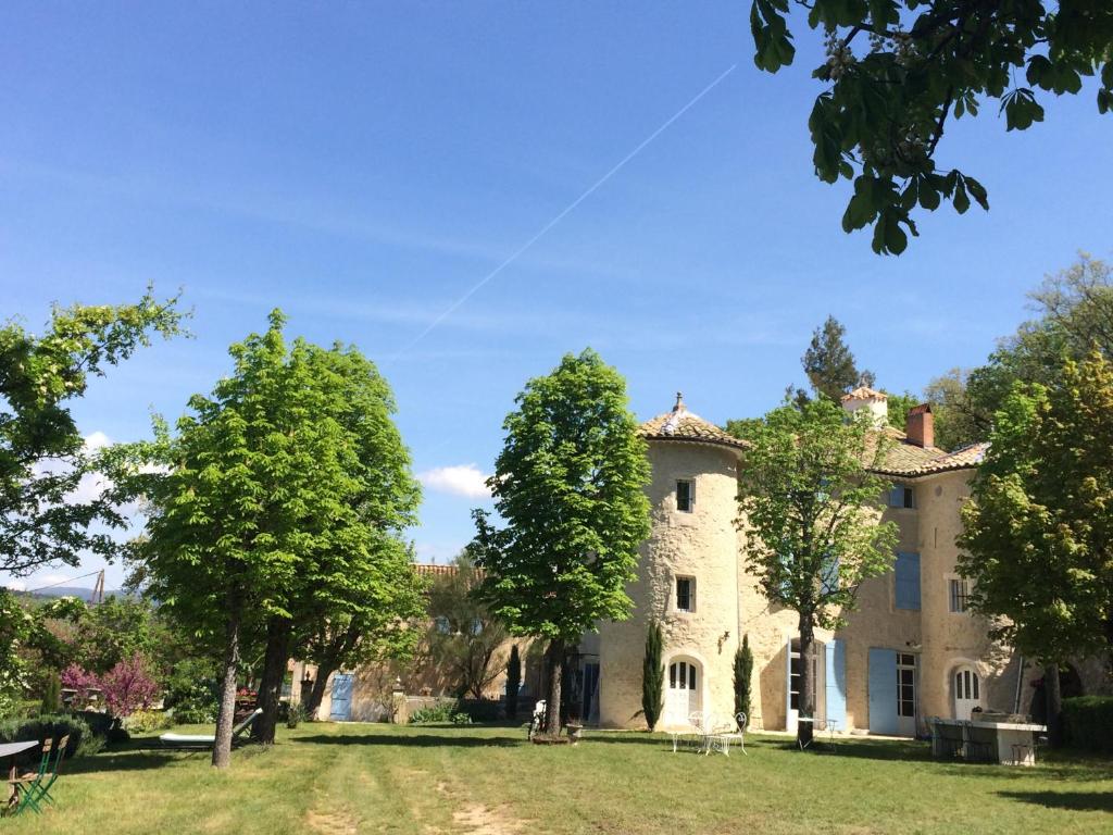 Château de Peyrolles photo 4