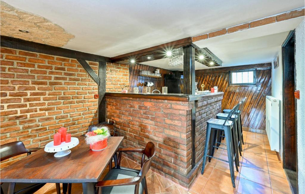 Amazing Home In Varazdin Breg With Outdoor Swimming Pool, Sauna And 3 Bedrooms photo 3