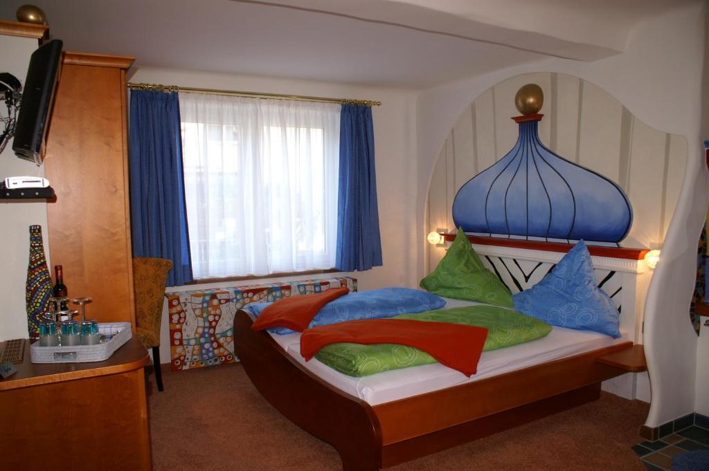 Двухместный (Улучшенный двухместный номер с 1 кроватью), Pension Haus Sanz