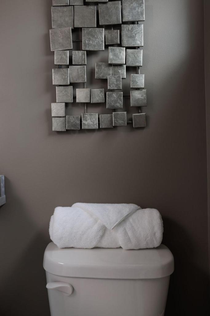 Montgomery condo photo 4
