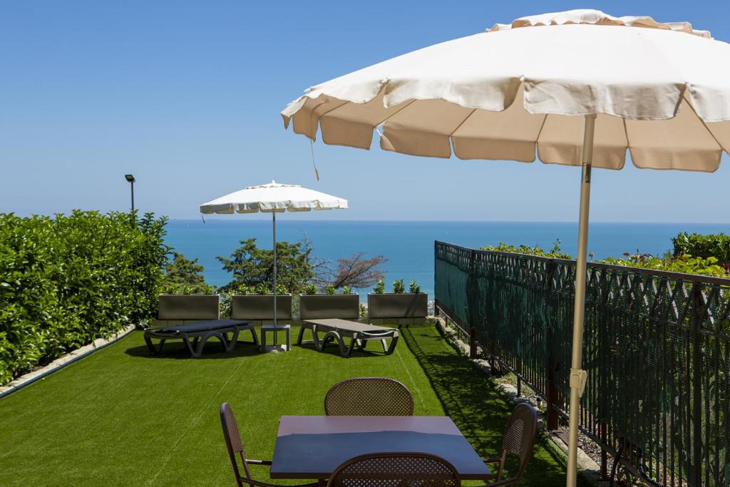 Giuvra Garden House photo 2