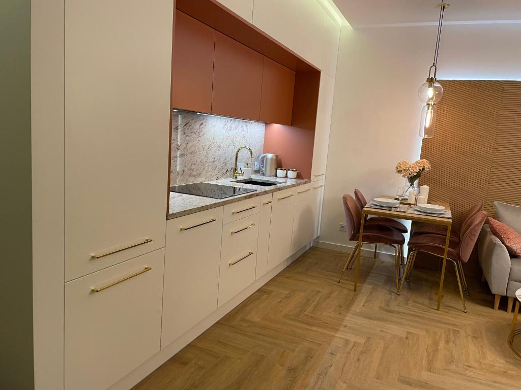 CRYSTAL CAVE Apartment photo 2