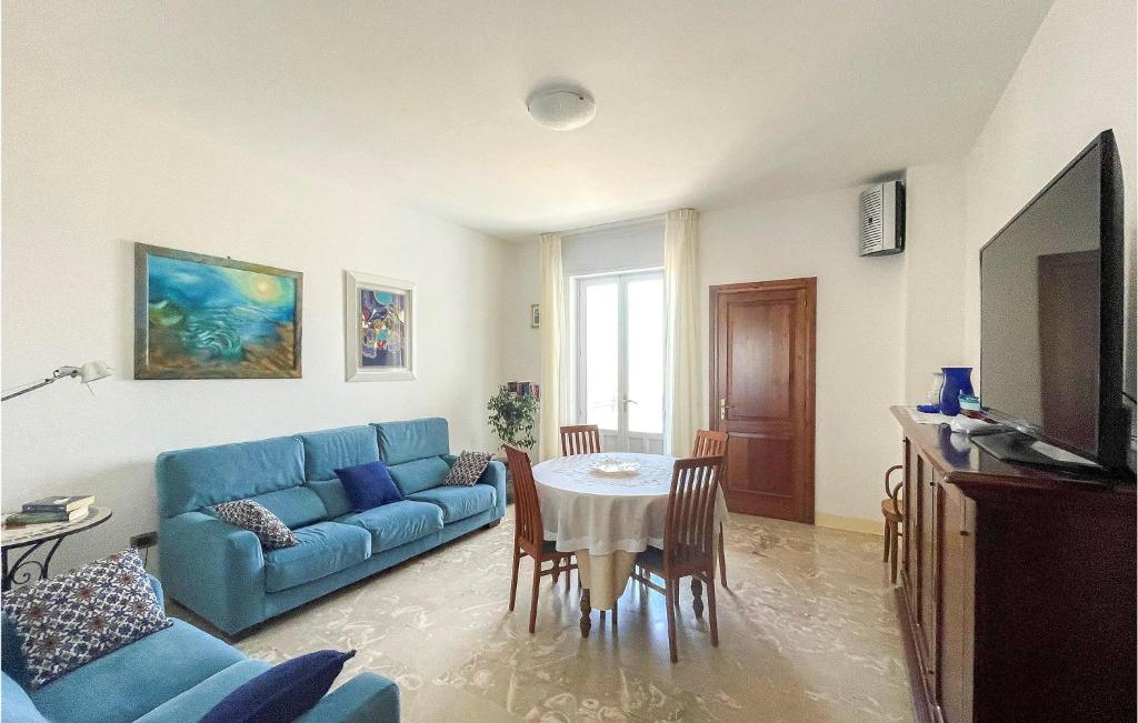 Awesome Apartment In Castro With Wifi And 1 Bedrooms photo 4