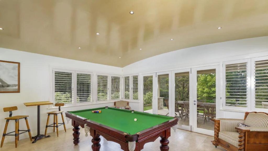 Ellengowan In Leura on 2 acres photo 3