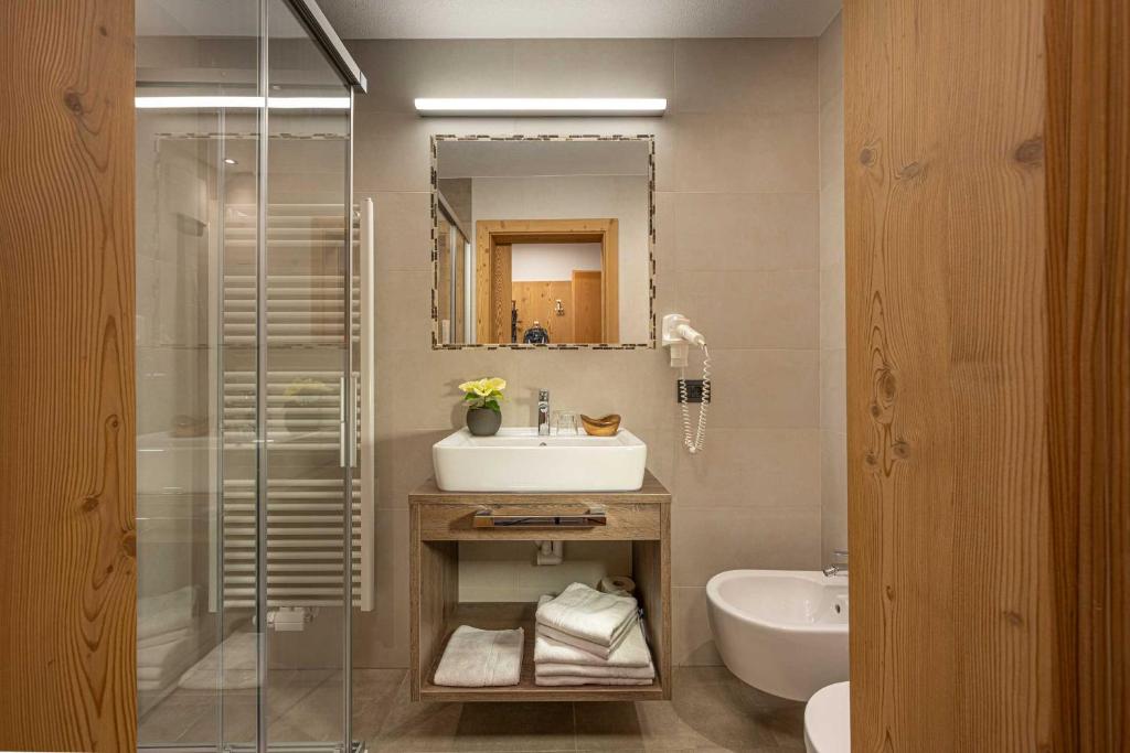 Almhotel Lenz photo 2