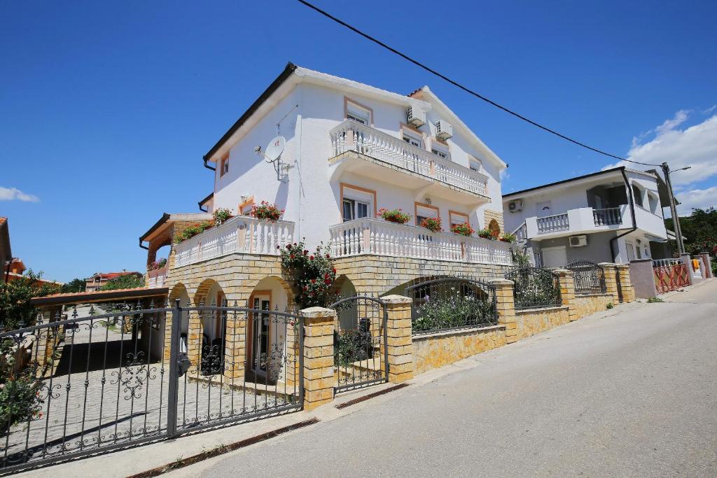 Apartment Maslenica 6572c