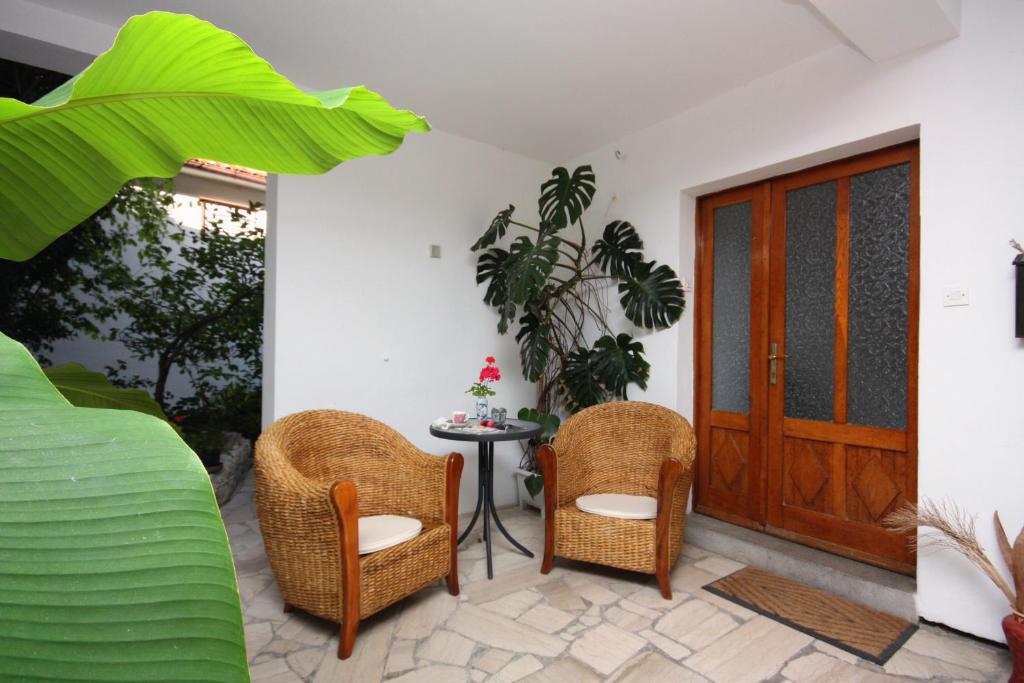 Double Room Banjol 5077b photo 4