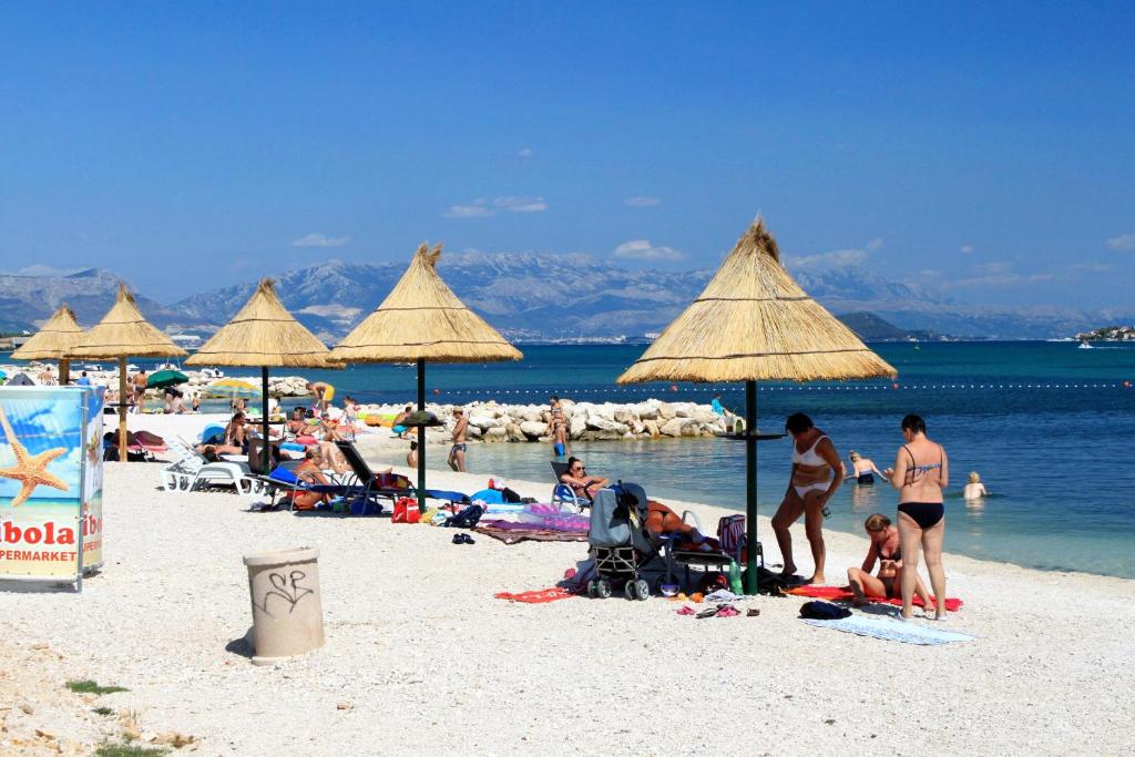 Apartments by the sea Trogir - 16210 photo 4