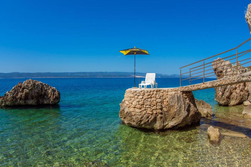 Apartments with a parking space Pisak, Omis - 16239 photo 3