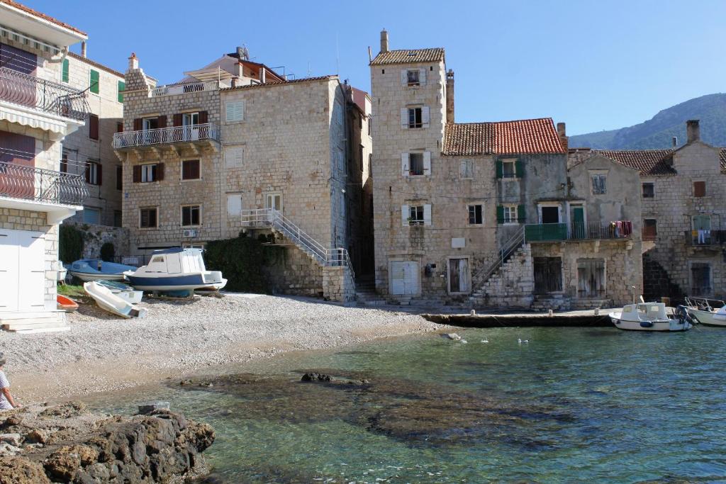 Apartments by the sea Komiza, Vis - 2440 photo 4