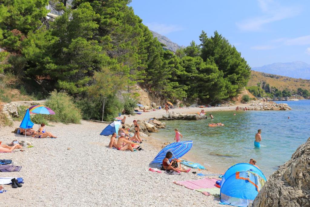 Apartments and rooms by the sea Lokva Rogoznica, Omis - 2973 photo 4