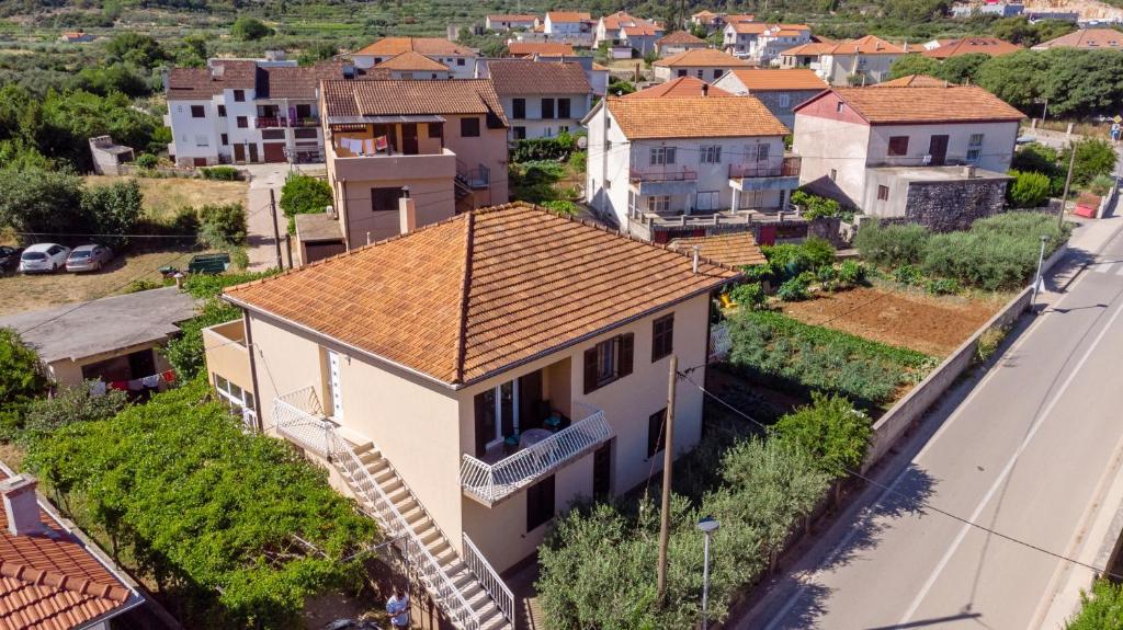 Apartments and rooms with parking space Jelsa, Hvar - 4028 photo 2