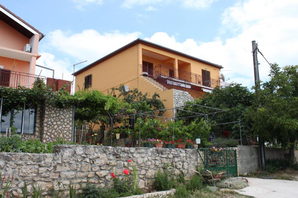Apartments by the sea Maslenica, Novigrad - 6568 photo 1