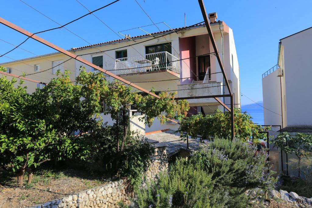 Apartments by the sea Igrane, Makarska - 6653 photo 1
